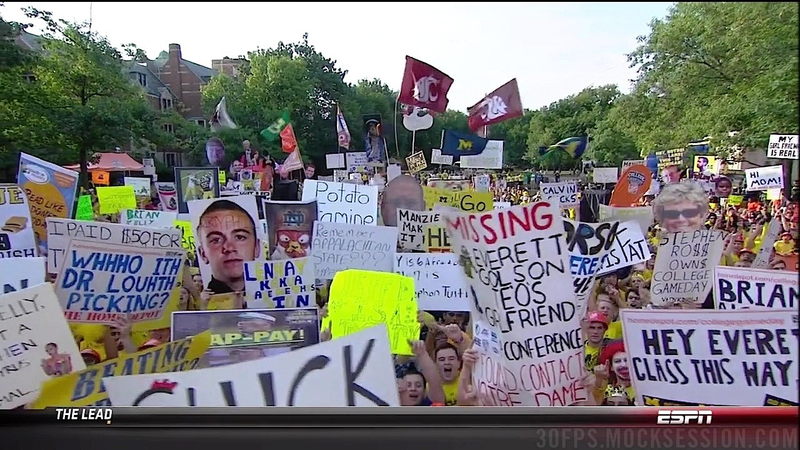 Illustration for article titled "My GF's Tits 4 Tickets": Notre Dame vs. Michigan GameDay Sign Roundup